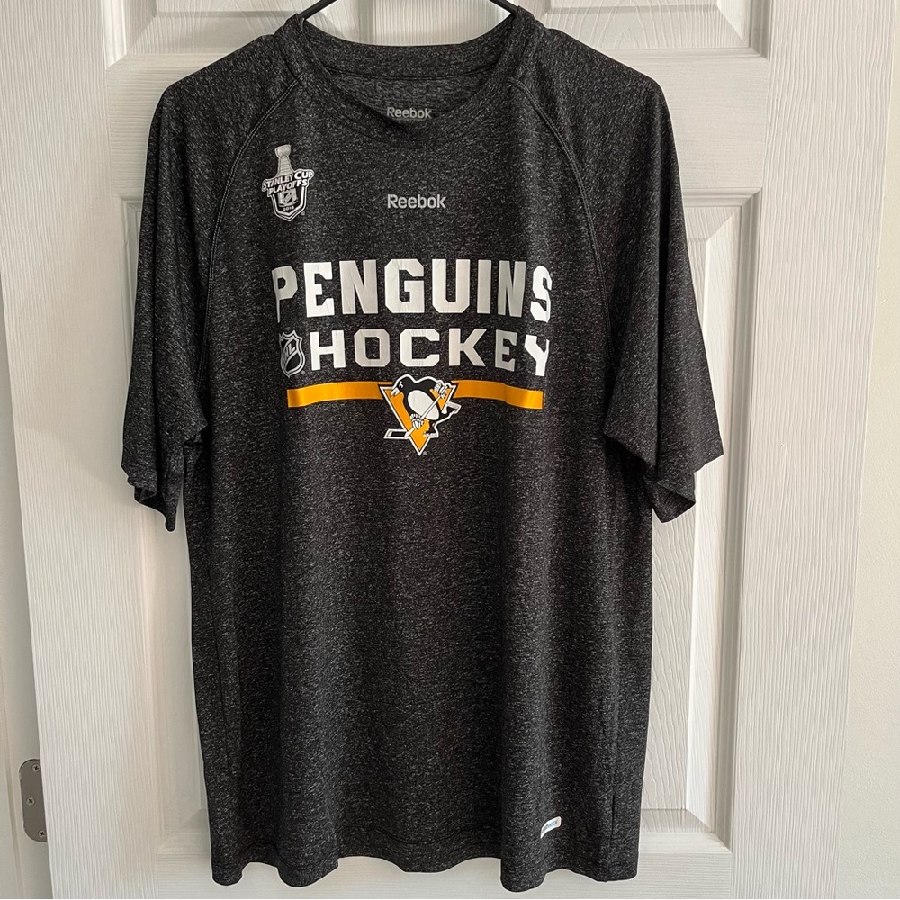 reebok nhl pittsburgh penguins stanley cup shirt size m